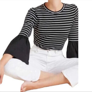 NWT Anthropologie Adele Bell-Sleeved Tee Size XS
Color: Black & White